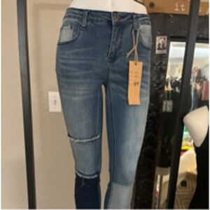 NWT size small women’s denim blue jeans by orange fashion village Canada